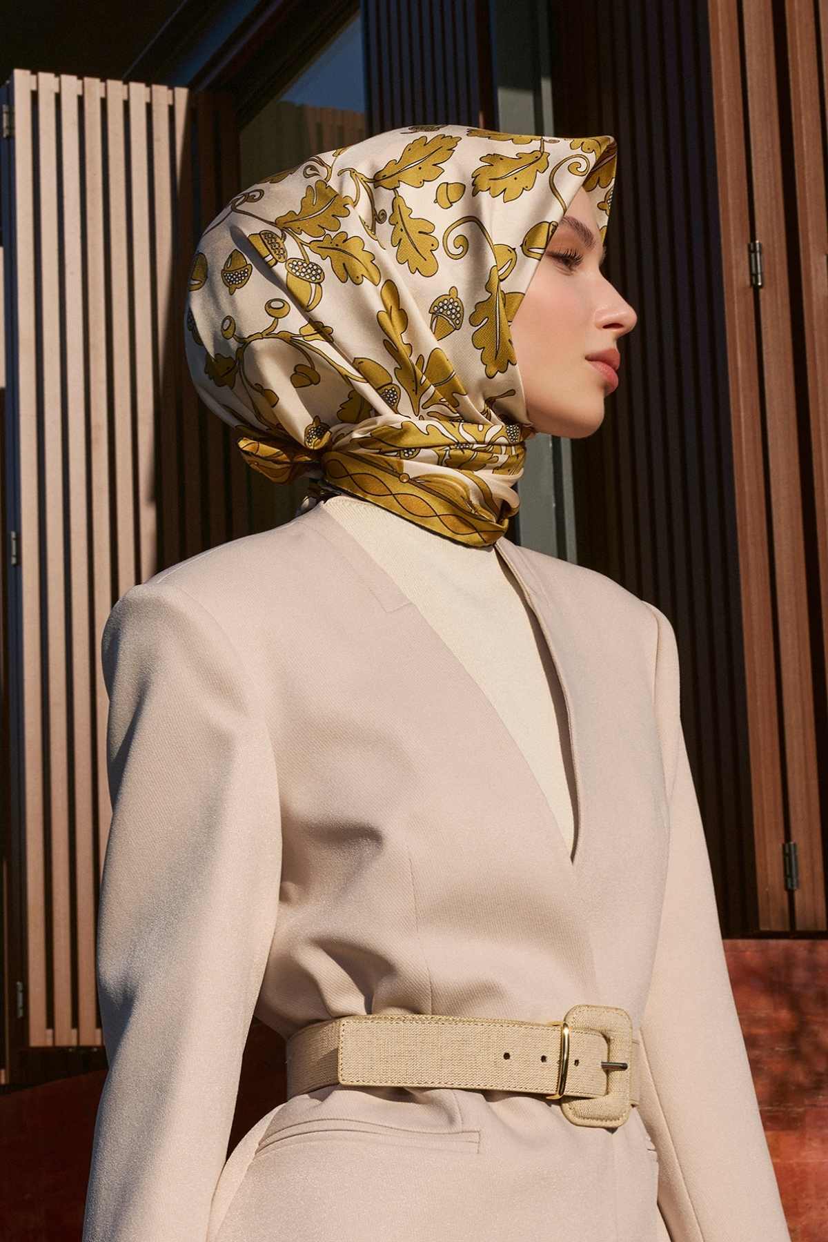 Poanes Yaprak Desenli Twill İpek Eşarp