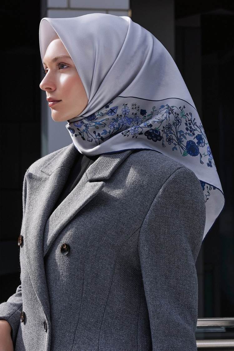 Çiçek Bordür Desenli Twill İpek Eşarp - Image 3